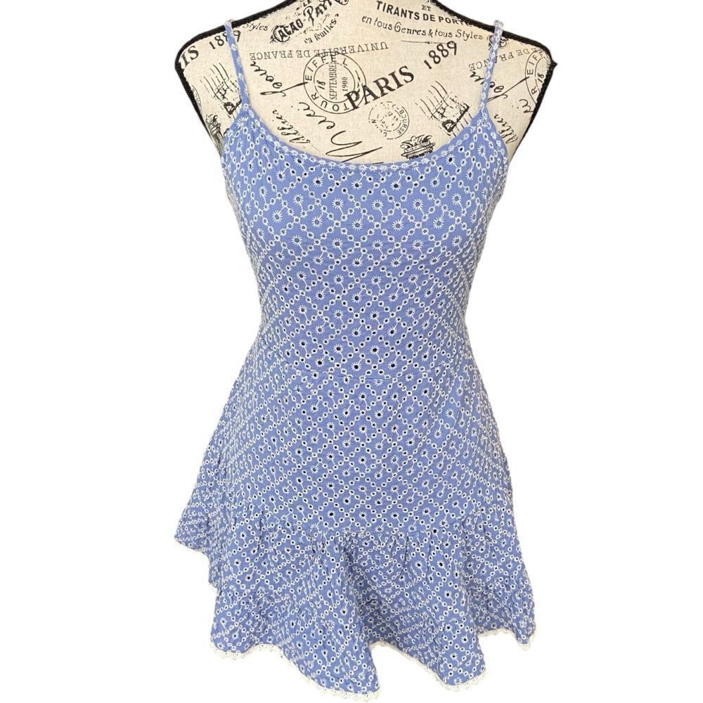 Xtraordinary Sleeveless Spaghetti Strap Eyelet Mini Dress in Size Medium - Picture 4 of 15